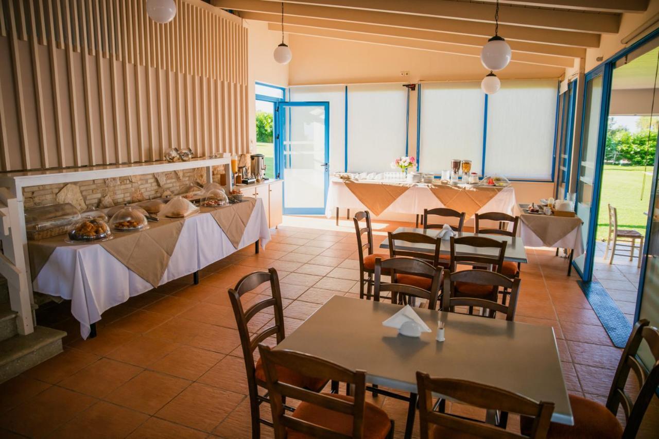 Mesogeios Hotel Marathopoli Exterior photo