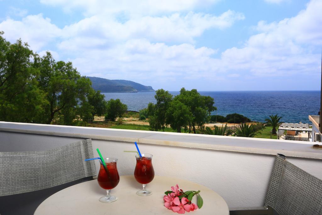 Mesogeios Hotel Marathopoli Room photo