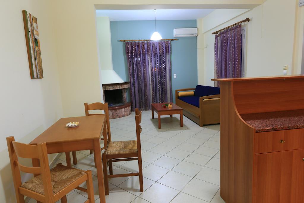 Mesogeios Hotel Marathopoli Room photo